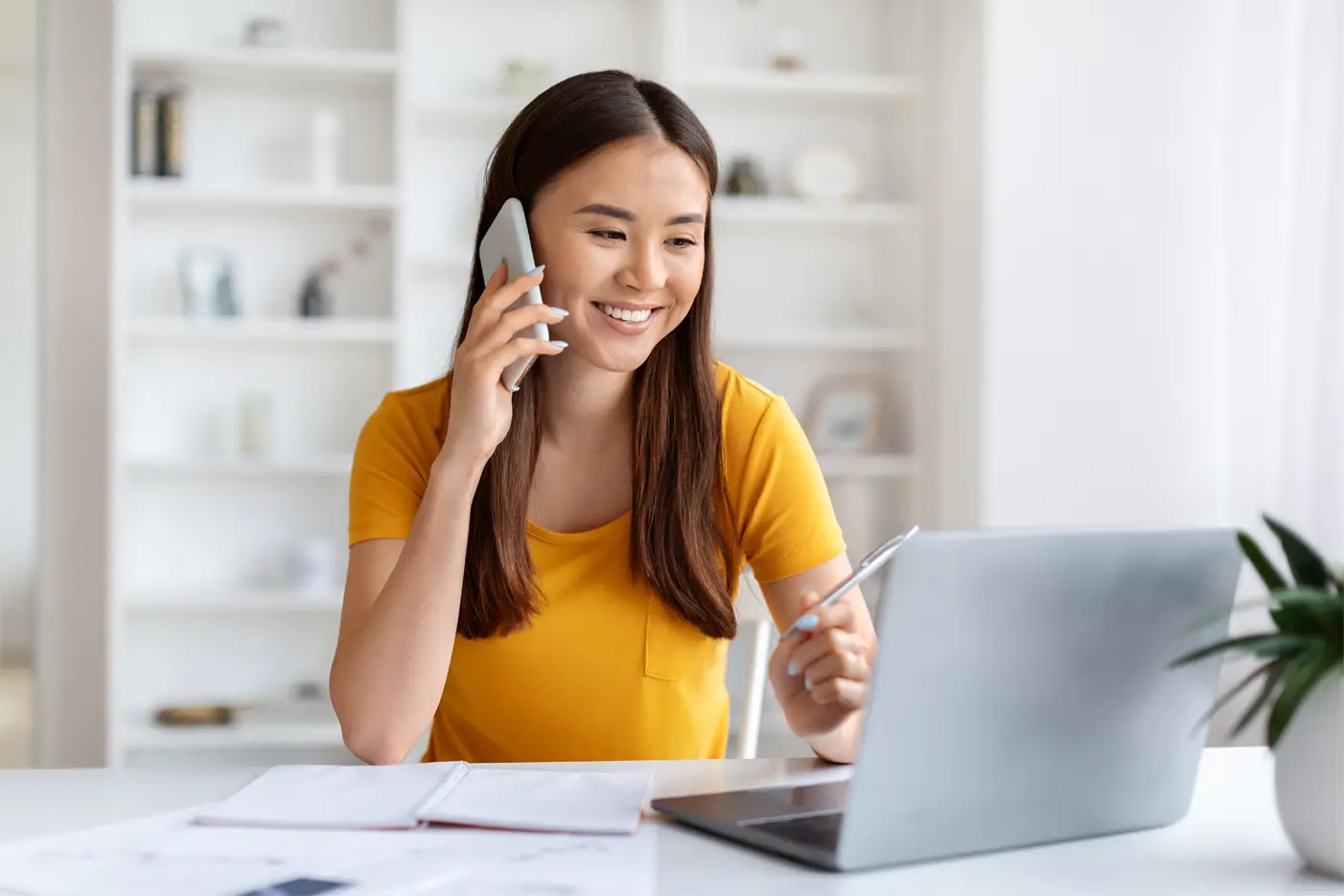 remote-business-smiling-asian-female-freelancer